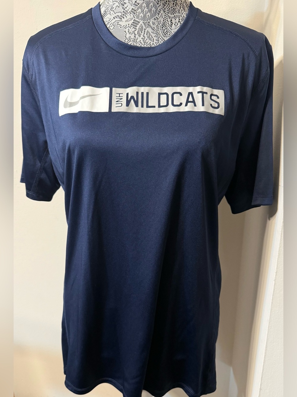 Nike University of New Hampshire Wildcats Navy Performance Tee shirt size large